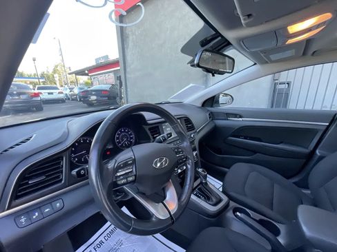 Used 2019 Hyundai Elantra Value Edition w/ Cargo Package FWD image 9