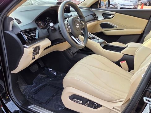 Used 2024 Acura RDX SH-AWD image 11