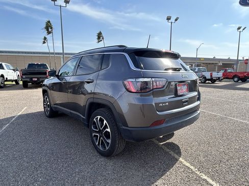 Used 2022 Jeep Compass Limited image 5