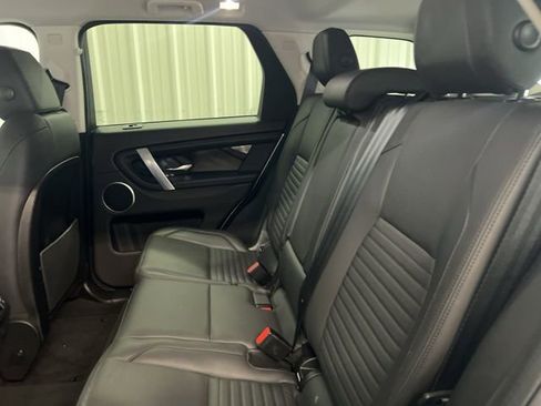 Used 2021 Land Rover Discovery Sport SE image 15