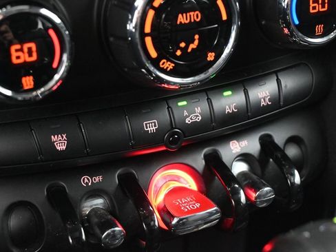 Used 2015 MINI Cooper S image 16