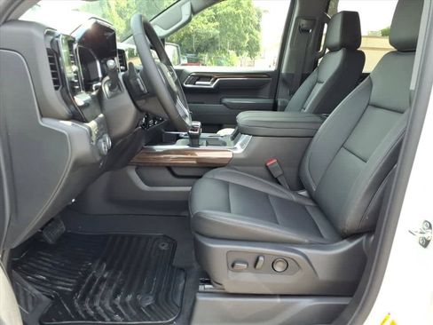 New 2026 Chevrolet Silverado 1500 LT w/ Z71 Off-Road Package AWD/4WD image 16