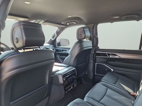 New 2026 Jeep Grand Wagoneer L Limited image 18