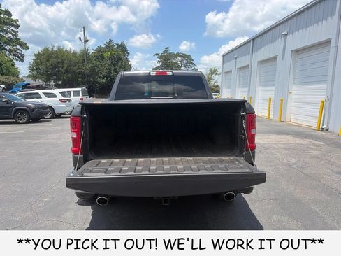 Used 2025 RAM 1500 Laramie AWD/4WD image 8