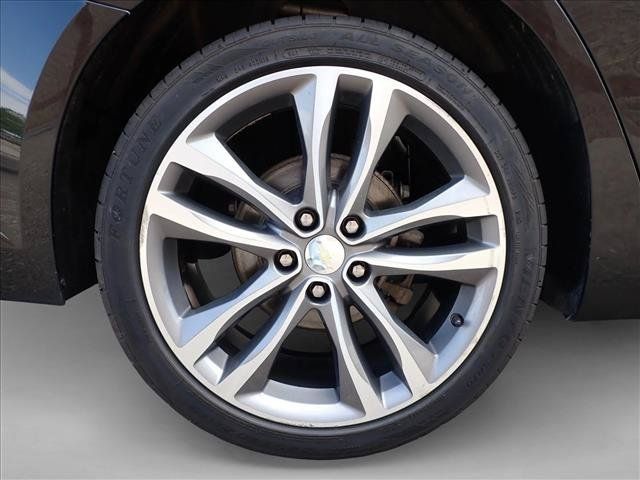 Used 2021 Chevrolet Malibu LT FWD image 7