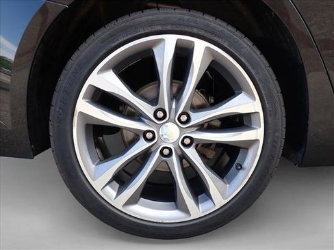 Used 2021 Chevrolet Malibu LT FWD image 7