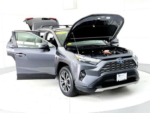 Used 2023 Toyota RAV4 Limited AWD/4WD image 9