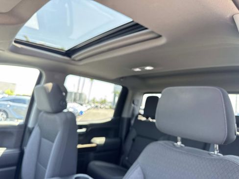 Used 2020 GMC Sierra 1500 Elevation w/ Elevation Value Package AWD/4WD image 23