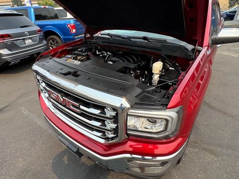 Used 2018 GMC Sierra 1500 SLT w/ SLT Premium Package AWD/4WD image 39