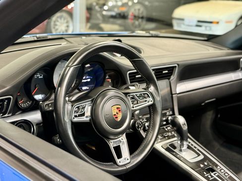 Used 2017 Porsche 911 Targa 4S image 33