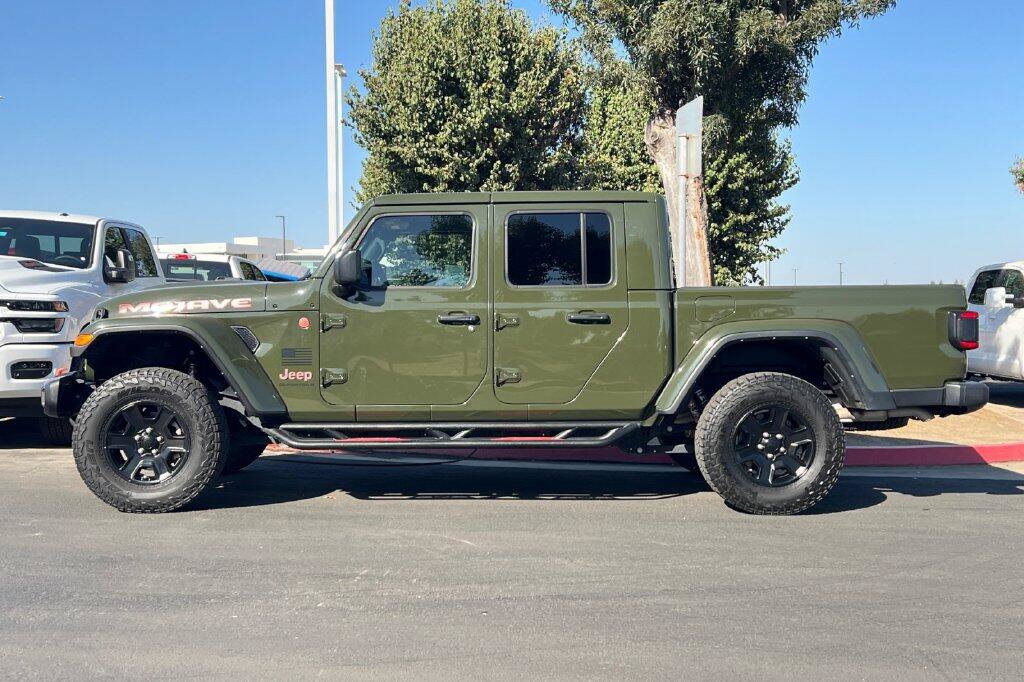 Used 2023 Jeep Gladiator Mojave w/ Cold Weather Group AWD/4WD image 7