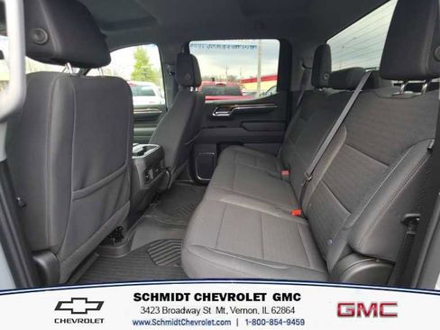 Used 2024 Chevrolet Silverado 1500 LT Trail Boss image 10