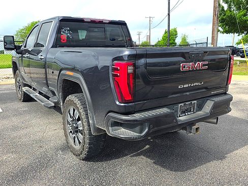 Used 2024 GMC Sierra 2500 Denali image 4