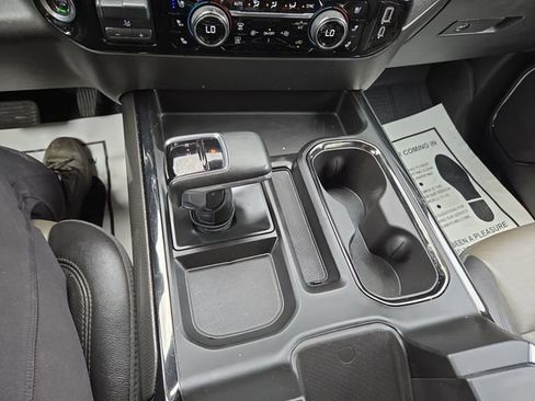 Used 2024 Chevrolet Silverado 1500 ZR2 w/ Technology Package AWD/4WD image 23