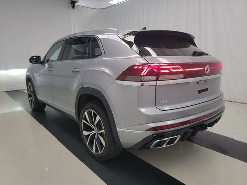 Used 2026 Volkswagen Atlas Cross Sport SEL Premium R-Line AWD/4WD image 4