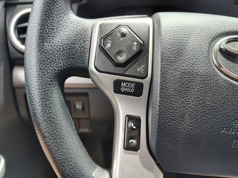 Used 2018 Toyota Tundra SR5 AWD/4WD image 11