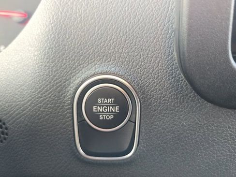 Used 2025 Mercedes-Benz Sprinter 2500 image 22