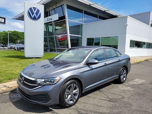 Certified 2024 Volkswagen Jetta SE FWD image 1