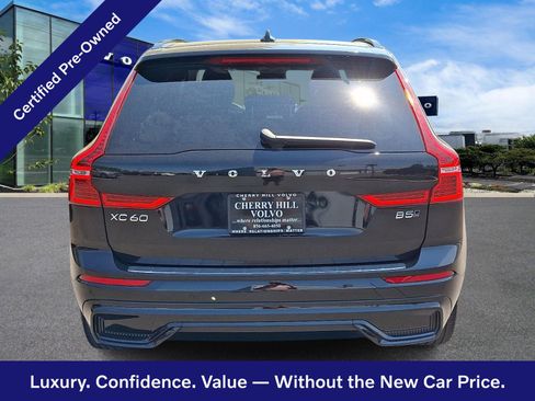 Certified 2025 Volvo XC60 B5 Core AWD/4WD image 6