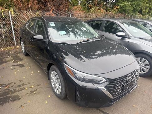New 2025 Nissan Sentra S image 4