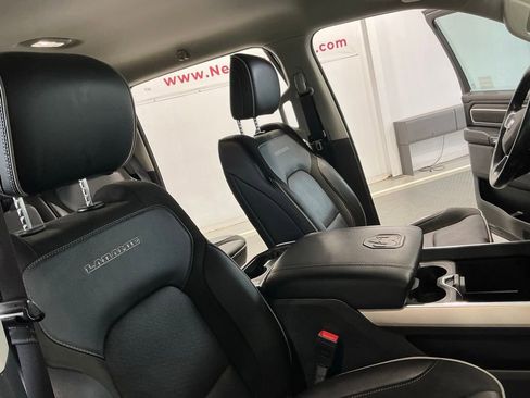 Used 2022 RAM 1500 Laramie AWD/4WD image 19