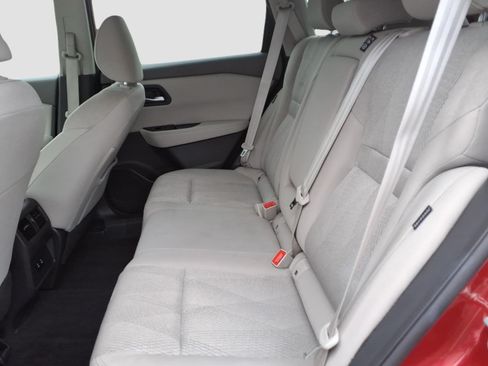 Used 2025 Nissan Rogue SV AWD/4WD image 14