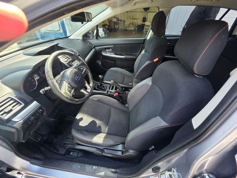 Used 2016 Subaru Crosstrek 2.0i Premium image 12