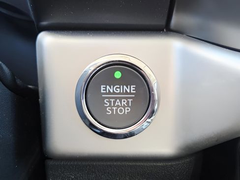 Used 2024 Ford Expedition XLT RWD image 22