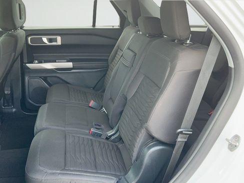 Used 2021 Ford Explorer XLT RWD image 20