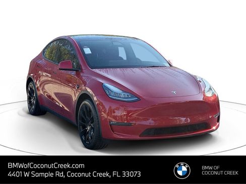 Used 2021 Tesla Model Y 2WD image 1
