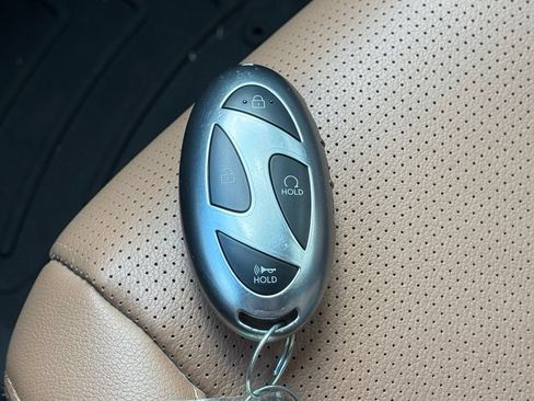 Used 2025 Hyundai Santa Fe Limited AWD/4WD image 34
