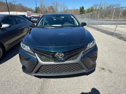 Used 2020 Toyota Camry SE w/ Audio Package image 2