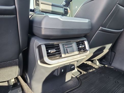 Used 2025 Ford F150 Raptor w/ Equipment Group 803A Raptor R AWD/4WD image 32