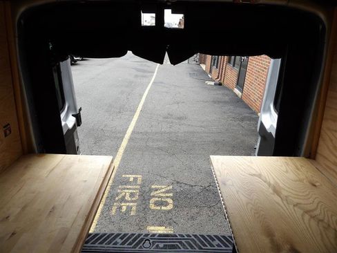 Used 2022 Ford E-Transit Medium Roof w/ Load Area Protection Package image 31