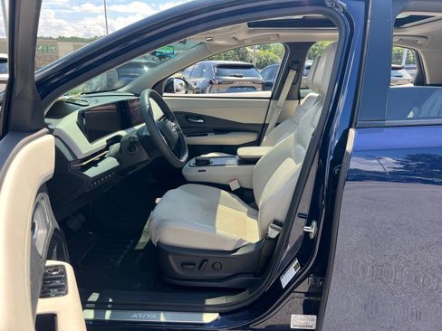 Used 2024 Nissan Ariya FWD image 30