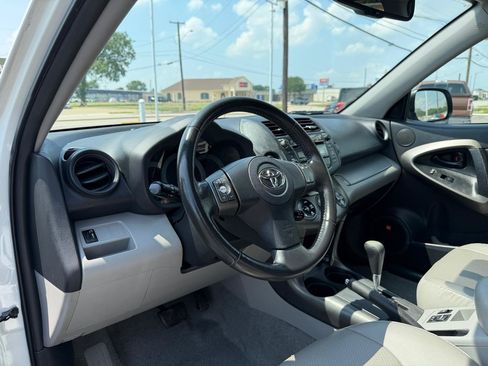 Used 2011 Toyota RAV4 Limited w/ Limited Extra Value Pkg FWD image 9