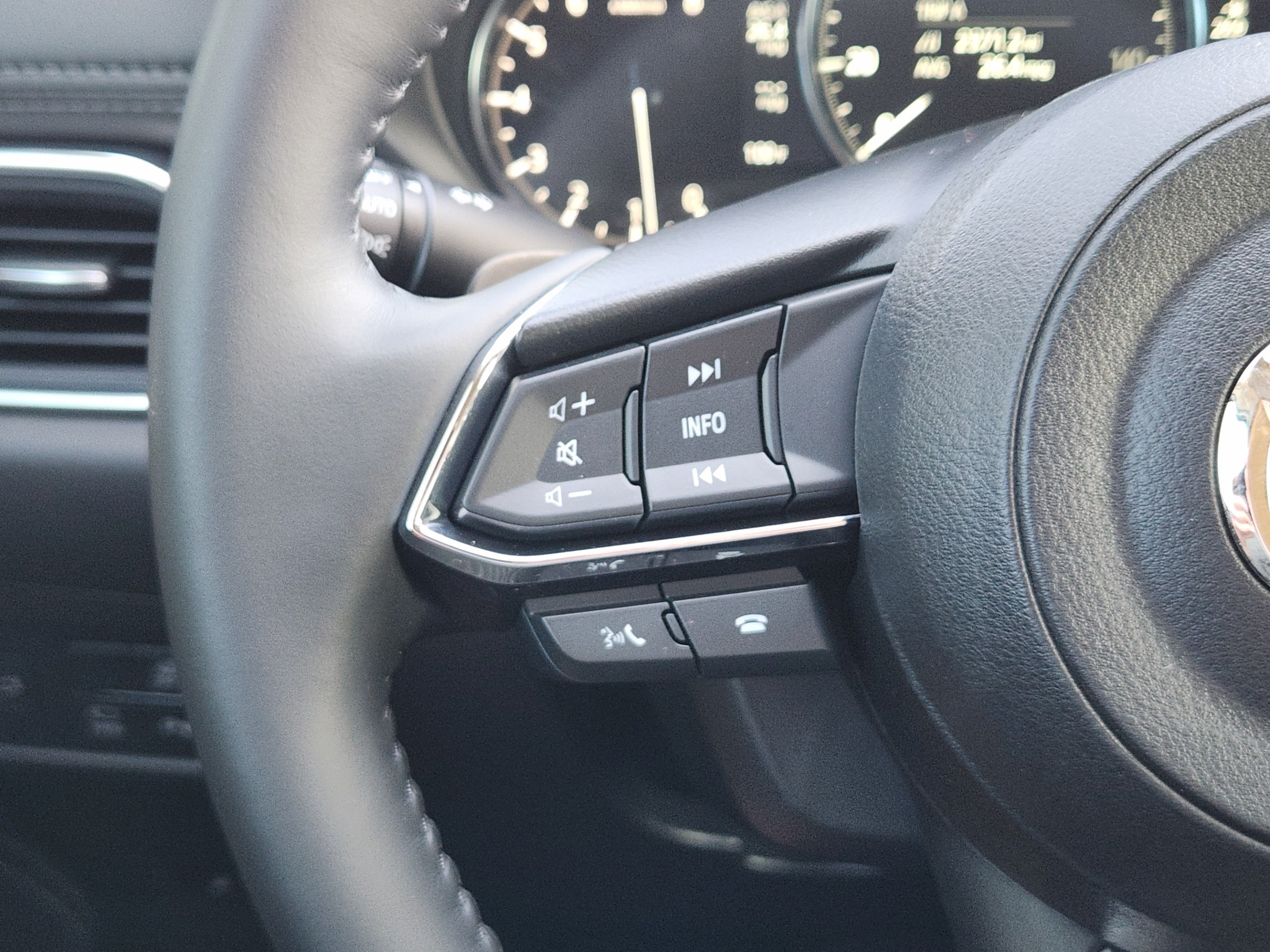Used 2025 MAZDA CX-5 AWD 2.5 S w/ Premium Plus Pkg image 25
