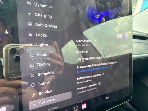Used 2018 Tesla Model 3 Long Range RWD image 13