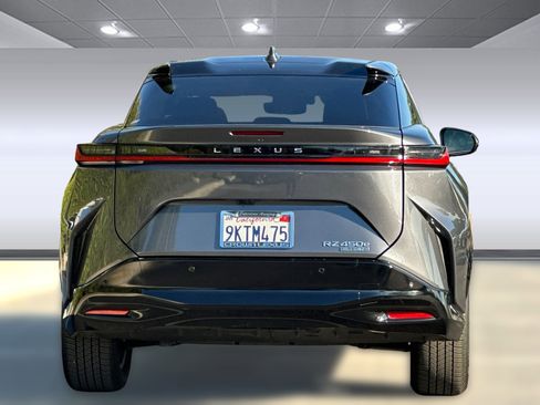 Used 2023 Lexus RZ 450e Premium image 11