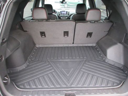 Certified 2022 Chevrolet Equinox RS w/ Infotainment Package FWD image 12
