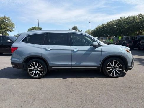 Used 2022 Honda Pilot Touring image 2