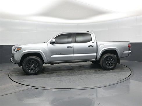 Used 2022 Toyota Tacoma SR5 image 7