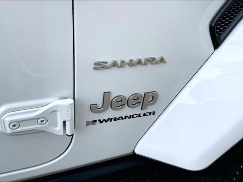 Certified 2024 Jeep Wrangler Unlimited Sahara AWD/4WD image 25