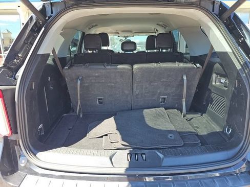 Used 2023 Ford Explorer XLT w/ Equipment Group 202A AWD/4WD image 15