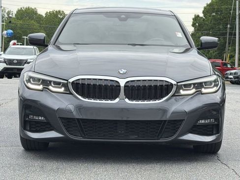 Used 2021 BMW 330i Sedan w/ M Sport Package RWD image 3