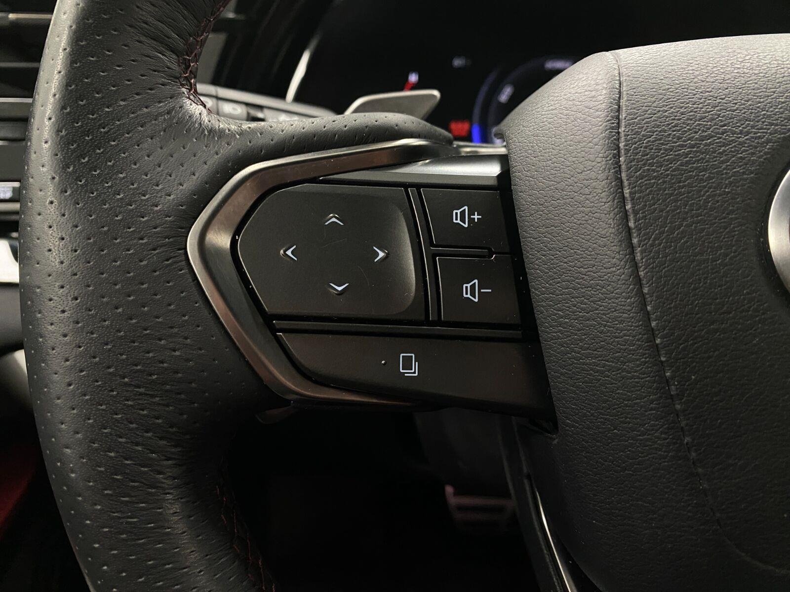 Used 2023 Lexus RX 500h F Sport w/ Accessory Package (Z1) AWD/4WD image 16