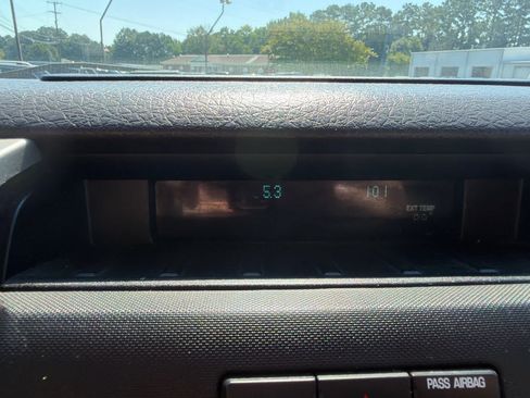 Used 2010 Ford F150 FX4 AWD/4WD image 22