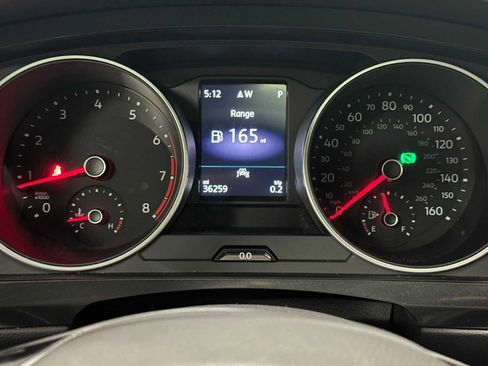 Used 2021 Volkswagen Tiguan SE R-Line image 12