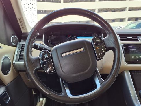 Used 2019 Land Rover Range Rover Sport HSE image 12