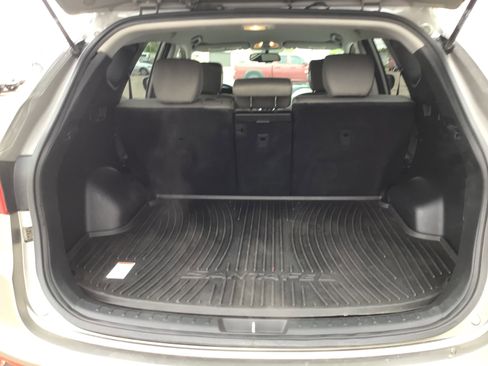 Used 2017 Hyundai Santa Fe Sport w/ 2.4L Value Package 06 FWD image 8
